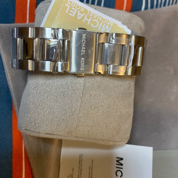 Michael Kors Men’s Watch - Picture 2 of 3